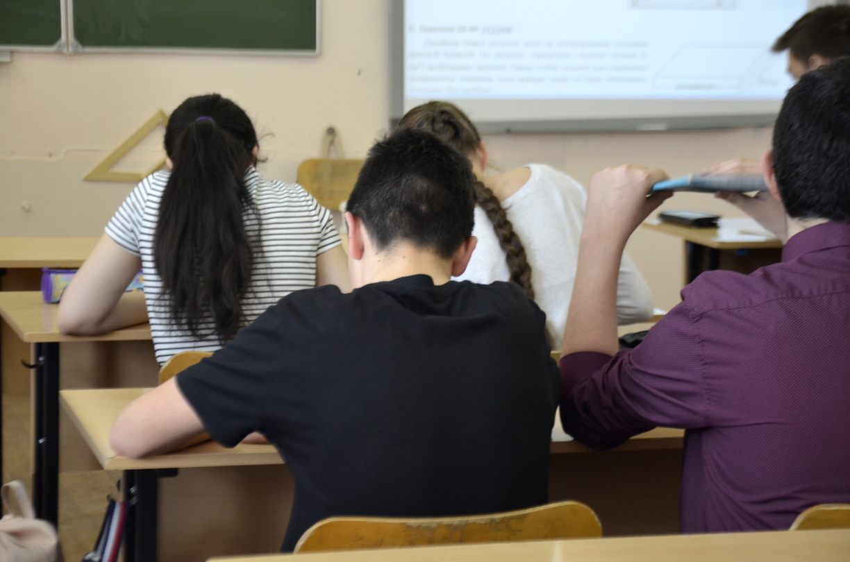 О занижении оценок по ЕГЭ рассказали родители выпускников в Челябинской области