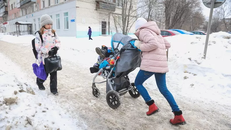 Житель Магнитогорска украл кошелек у мамочки с коляской
