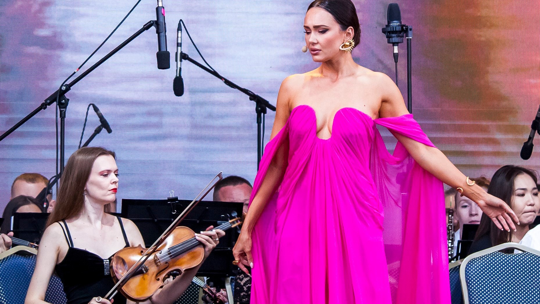 Оперная певица Аида Гарифуллина на концерте в Челябинске